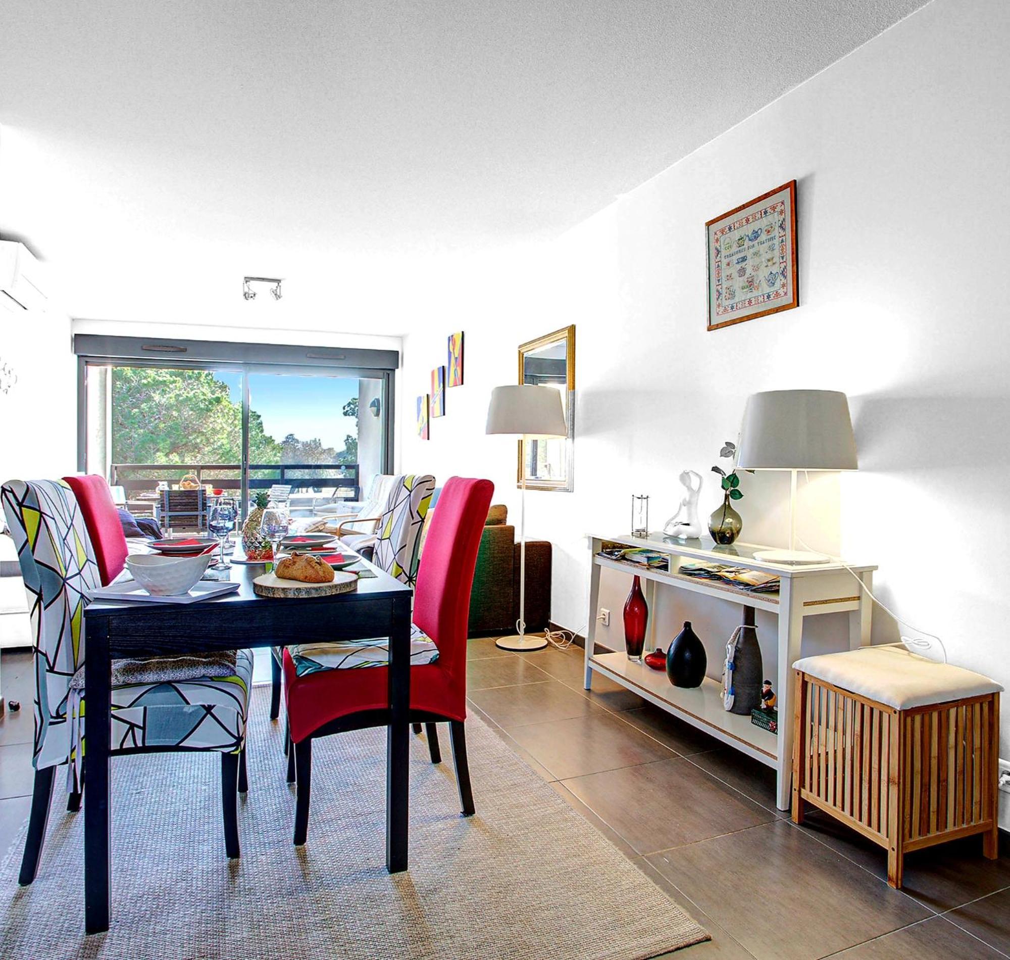 Vert Paradis - Vue Apaisante Sur Golf, Pins Parasols, 2E Etage - 80 M2 Dont Terrasse Avec Pergola, 2 Chambres, 3Et Iles, 3 Clim, Wifi - Piscine, Parking Et Park A Velos, Ascenseur - En Option Linge, Menage - Pistes Cyclables, Mer A Proximite Saint-Cyprien  Luaran gambar